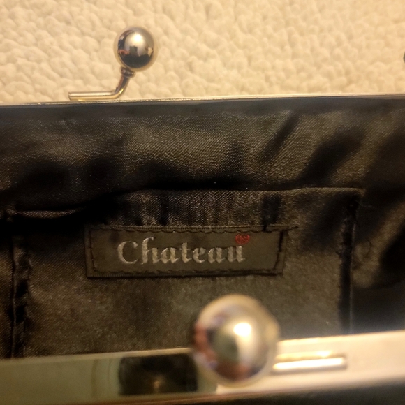 Vintage Chateau Beaded Embroidered Black w/Satin Kiss Lock in Floral Paisley - Picture 8 of 13